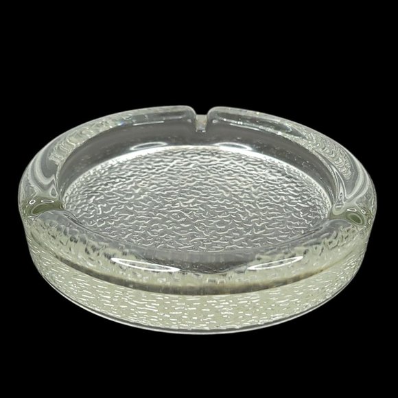 Vintage Pebble Textured Bottom Glass Ashtray Three Slots Trinket 5.5" Diameter - Picture 2 of 10